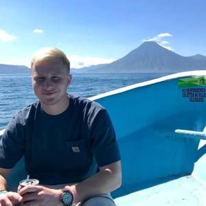 Meet your Posher, Connar